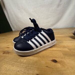 Baby shoes K-Swiss Infant Sneakers Size 5 infant shoes